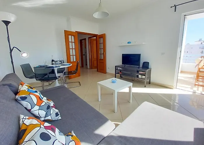 Colina Ferias- Garagem & Wifi